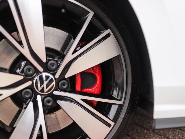 Volkswagen GOLF 1.4 eHybrid GTE | Stoel/Stuurverw. | Carplay | ACC | PDC | 3-Zone Airco