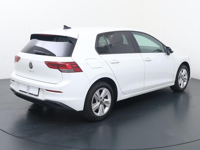 Volkswagen GOLF 1.0 TSI Life | 110 PK | Multifunctioneel stuurwiel | Cruisecontrol | Stoelverwarming | Achteruitrijcamera |