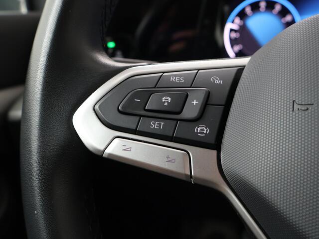 Volkswagen GOLF 1.0 TSI Life | 110 PK | Navigatiesysteem | Achteruitrijcamera | Adaptive cruise control |