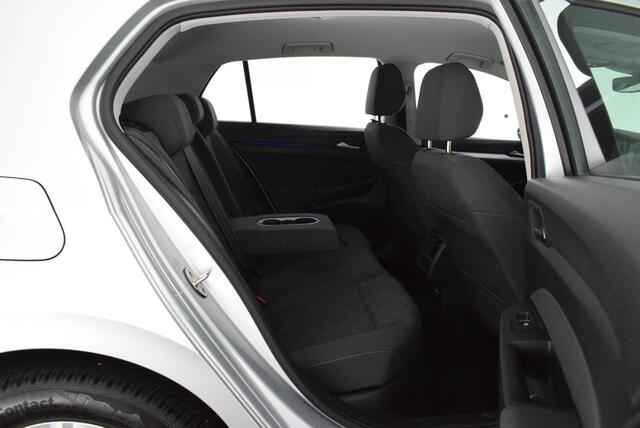 Volkswagen GOLF 1.0 TSI 110pk Life Navigatie Cruise Control Parkeersensoren