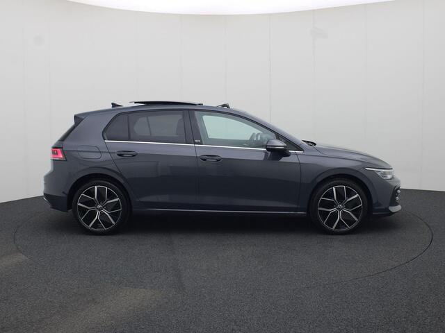 Volkswagen GOLF 1.5eTSI/150PK Style 50 edition DSG · Panoramadak · Head-up Display · Massagefunctie · Apple/Android · Garantie tot januari 2027
