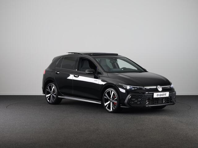 Volkswagen GOLF 1.5 eHybrid GTE 272 pk Automaat (DSG) | Sportpakket | Panoramadak | Lederen bekleding | Elektr. trekhaak | Parkeersensoren | Blackstyle | Stoelverwarming |