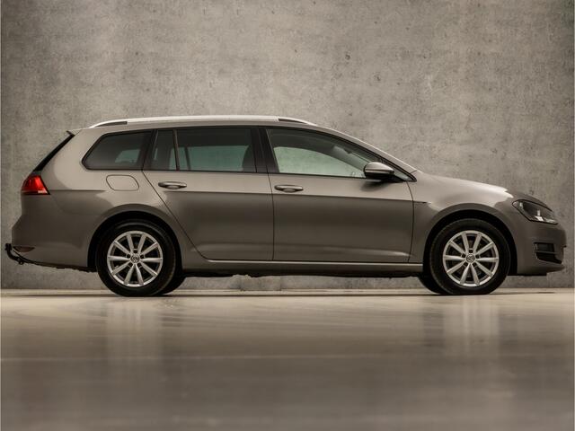 Volkswagen GOLF Variant 1.4 TSI Sportline 150Pk Automaat (NAVIGATIE, CLIMATE, CRUISE, STOEL/STUURVERWARMING, SPORTSTOELEN, GETINT GLAS, TREKHAAK, PARKEERSENSOREN, NIEUWE APK, NIEUWSTAAT)