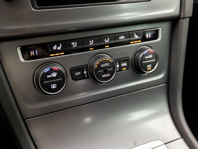 Volkswagen GOLF Variant 1.4 TSI Sportline 150Pk Automaat (NAVIGATIE, CLIMATE, CRUISE, STOEL/STUURVERWARMING, SPORTSTOELEN, GETINT GLAS, TREKHAAK, PARKEERSENSOREN, NIEUWE APK, NIEUWSTAAT)