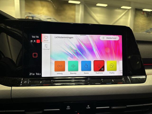 Volkswagen GOLF 1.0 110pk DSG eTSI Life · Apple/Android Car Play · Navigatie · P-Sensoren · Sfeerverlichting · Getint Glas · 16'' Inch · Garantie t/m 17-04-2027 of 100.000km