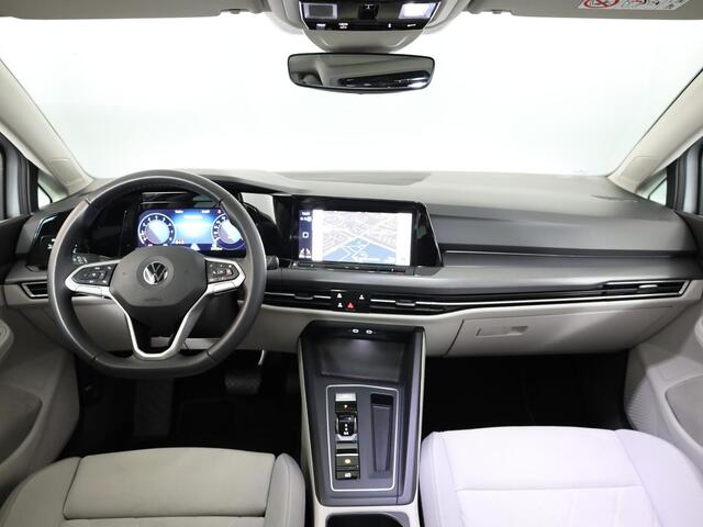 Volkswagen GOLF 1.5 eTSI Style 130 pk Automaat (DSG) | Navigatie | Panoramadak | Parkeersensoren | Adaptieve cruise control | Stoelverwarming |