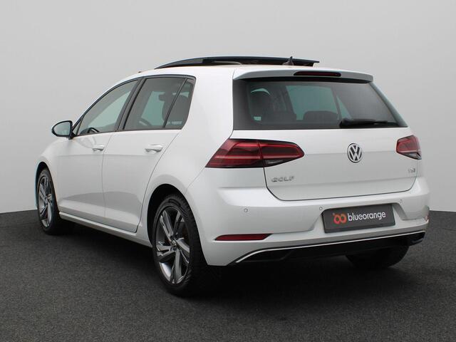 Volkswagen GOLF 1.4 TSI Highline 125PK DSG Pano-Schuifdak, Keyless, Adaptieve Cruise Controle, Digital Cockpit, Achteruitrijcamera, Alarm, Ergo Comfort stoel, Navi, Stoelverwarming, Trekhaak, 17" LM Velgen