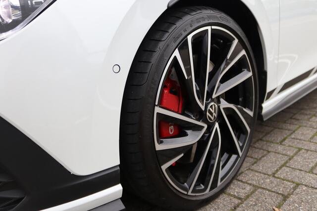 Volkswagen GOLF 2.0 TSI GTI Clubsport | Leder | Pano | H&K | Head-up | DCC | 19''