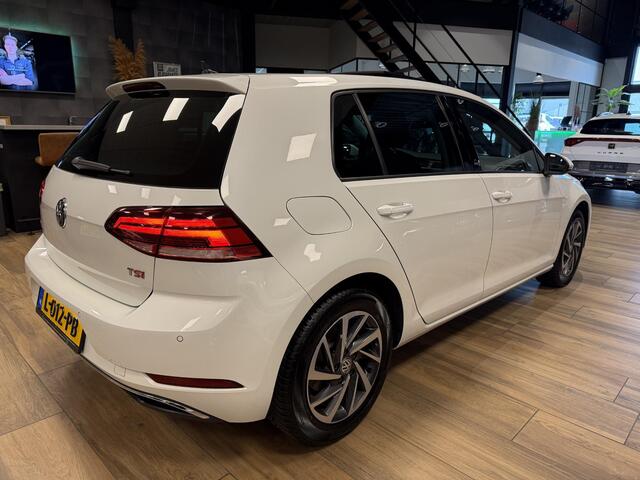 Volkswagen GOLF 1.5 TSI Highline Business AIR DYNAUDIO |NAVI|CARPLAY|PANORAMADAK