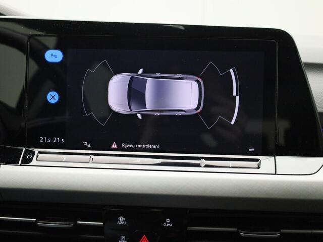 Volkswagen GOLF 1.0eTSI/110PK Life DSG · Navigatie · Apple/Android Car Play · Parkeersensoren · Garantie t/m 14-03-2027 of 100.000km