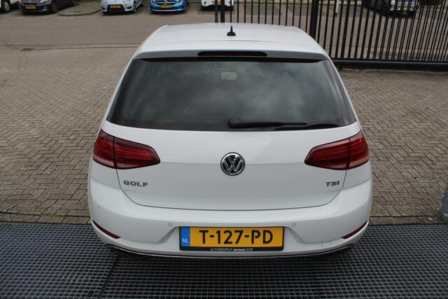 Volkswagen GOLF 1.4 TSI Automaat Achteruitrijcamera/Navigatie/Apple carplay/Led koplampen/Licht metalen velgen/Inklapbare spiegels