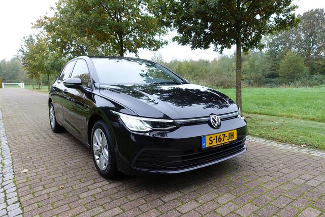 Volkswagen GOLF 1.5 TSI Life Business | Camera | CarPlay | LED | Adaptive Cruise Control | Stuurwielverw. | Stoelverw. |