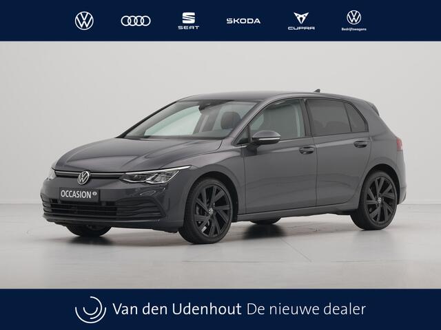 Volkswagen GOLF 1.5 TSI 130pk first Navigatie Stoelverwarming Acc 18'' velgen 211