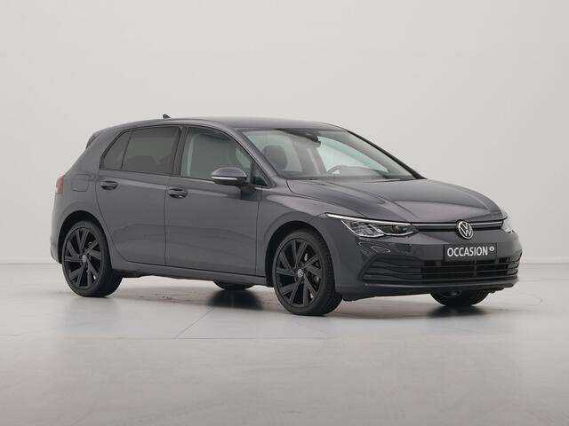 Volkswagen GOLF 1.5 TSI 130pk first Navigatie Stoelverwarming Acc 18'' velgen 211