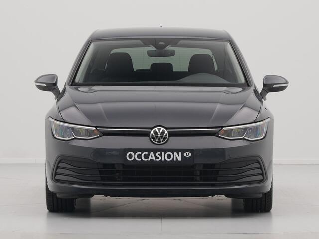 Volkswagen GOLF 1.5 TSI 130pk first Navigatie Stoelverwarming Acc 18'' velgen 211