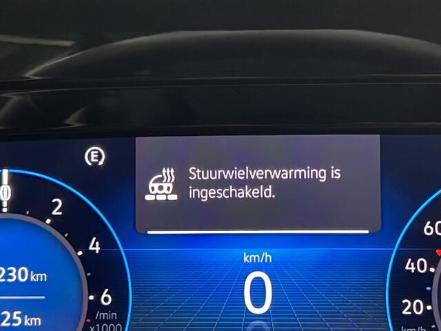 Volkswagen GOLF 1.4 eHybrid Style | NAVI | MASSAGE | STOEL-/STUURVERWARMING | ACC |