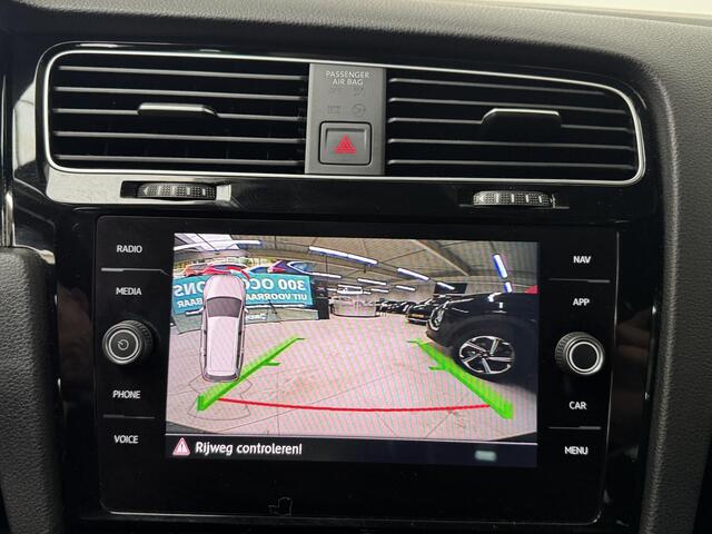 Volkswagen GOLF Variant 1.5 TSI Highline Business R | Navi | Camera | Adaptief cruis control |