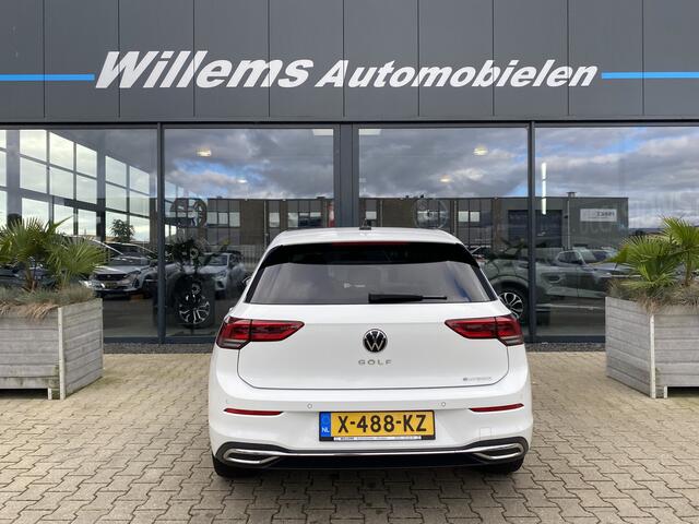 Volkswagen GOLF 1.4 eHybrid Style Adaptive Cruise Control , App connect