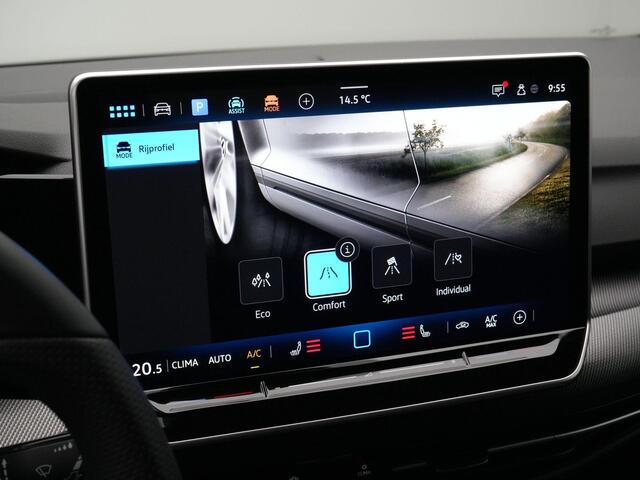 Volkswagen GOLF 1.5 eTSI 115 pk DSG R-Line Edition | LED Plus koplampen | Sportonderstel | Achteruitrijcamera | Adaptive Cruise | Stoel-/stuurverwarming | Carplay