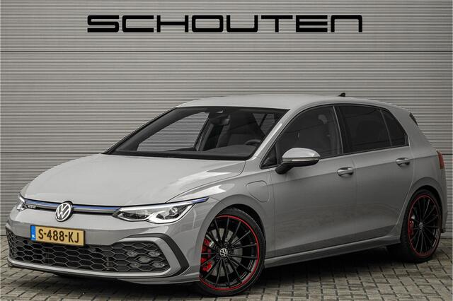 Volkswagen GOLF 1.4 eHybrid GTE Black Style IQ Light Trekhaak ACC 19"