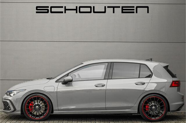 Volkswagen GOLF 1.4 eHybrid GTE Black Style IQ Light Trekhaak ACC 19"