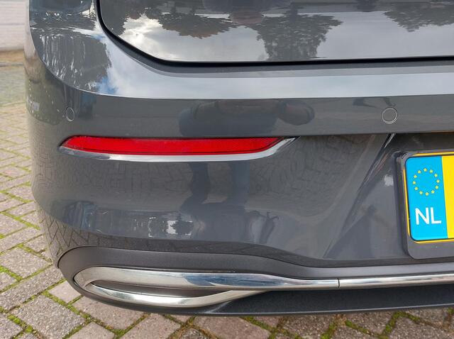 Volkswagen GOLF 1.4 eHybrid Style