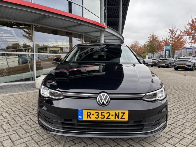 Volkswagen GOLF 1.0 TSI Active Business | Navigatie |Blind spot | Climate Control | Cruise Control | Bluetooth | 16"LMV |