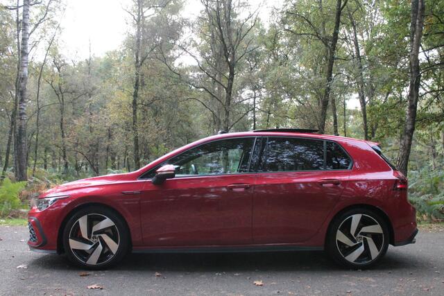 Volkswagen GOLF 2.0 TSI GTI | Pano | Camera | ACC