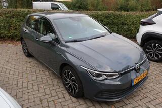 volkswagen-golf-1.5-tsi-130pk,-navi