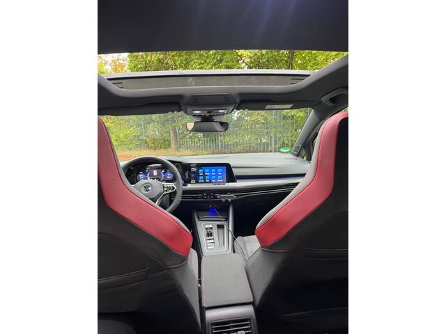 Volkswagen GOLF 8 GTI 2.0 TSI 245pk DSG / Aut. IQ Light Panoramadak Harman Kardon 19" 65dkm!!