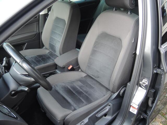 Volkswagen GOLF 1.4 TSI HIGHL BNS