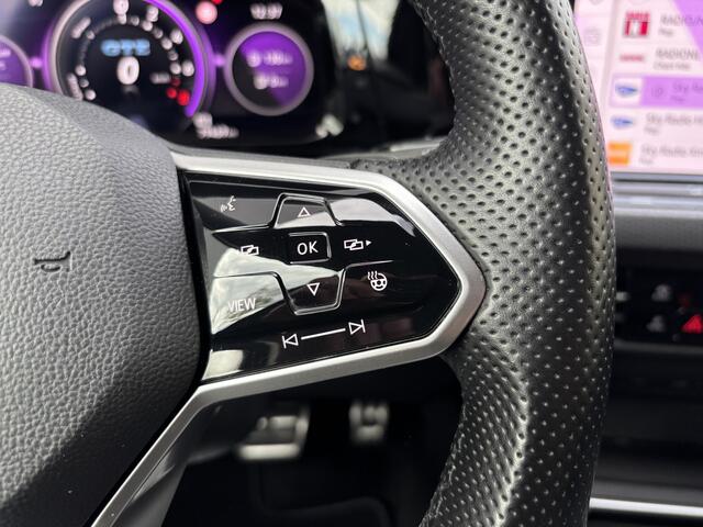 Volkswagen GOLF 1.4 eHybrid GTE | 19'' Velgen | Stuur/Stoel verw | IQ.LIGHT |