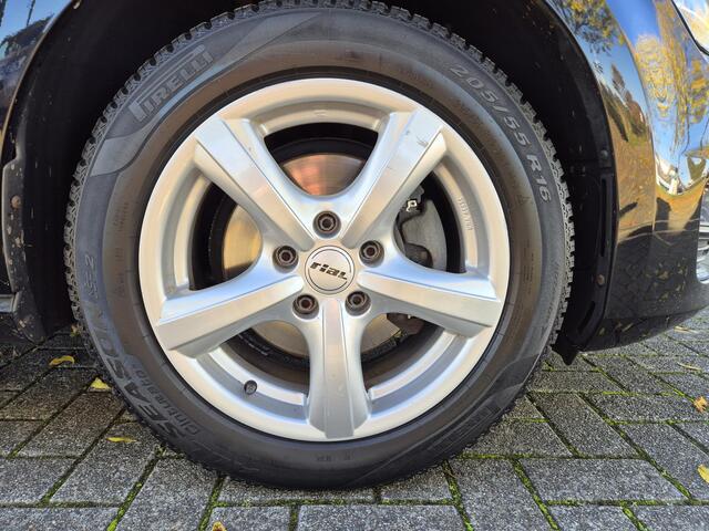 Volkswagen GOLF 1.4 TSI Business Edition Connected