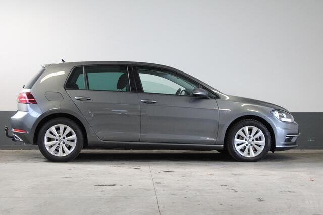 Volkswagen GOLF 1.6 TDI DSG Comfortline Trekhaak - Stoelverwarming - Ecc - Massage