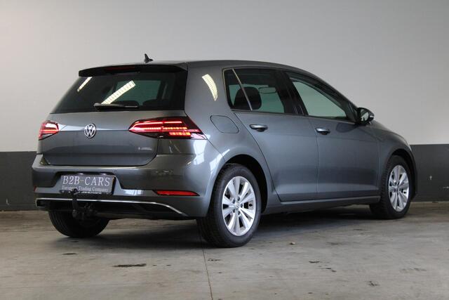 Volkswagen GOLF 1.6 TDI DSG Comfortline Trekhaak - Stoelverwarming - Ecc - Massage