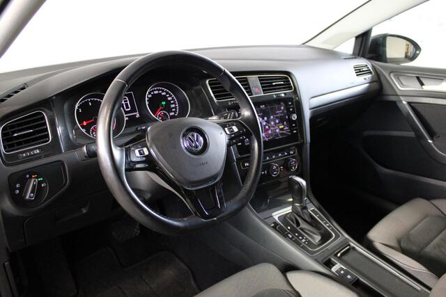 Volkswagen GOLF 1.6 TDI DSG Comfortline Trekhaak - Stoelverwarming - Ecc - Massage