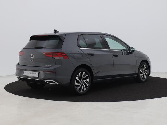 Volkswagen GOLF 1.4 eHybrid Style | CAMERA | ADAPTIVE | STOEL- EN STUURVERW. | MASSAGE