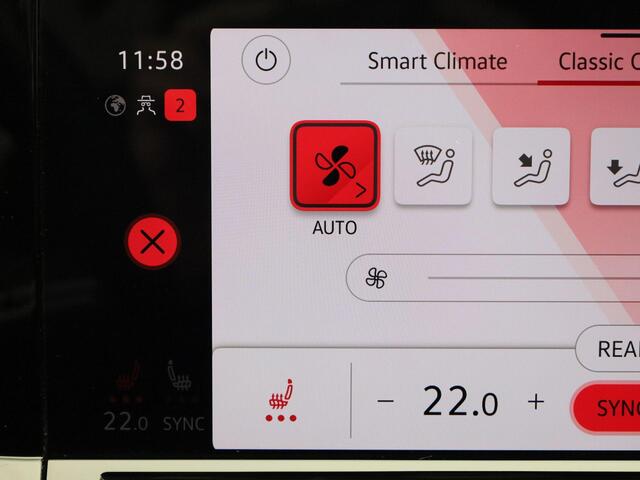 Volkswagen GOLF 1.5eTSI/150PK R-Line DSG · Panoramadak · Stoel- & Stuurverwarming · Camera + Parkeersensoren · Garantie tot februari 2026