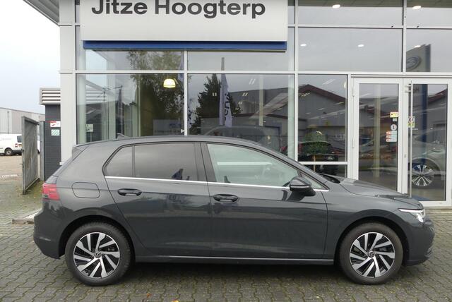 Volkswagen GOLF 1.4 eHybrid Style WINTER PACK, MEMORY STOEL, ALCANTARA, ADAPT. CRUISE, CLIMA, NAVI, CAMERA, 55.731KM
