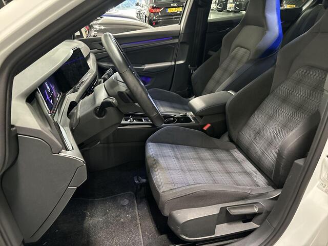 Volkswagen GOLF 1.4 245pk eHybrid GTE · Apple/Android Car Play · Navigatie · Sfeerverlichting · P-Sensoren · 17'' Inch · Garantie t/m 20-01-2027 of 100.000km