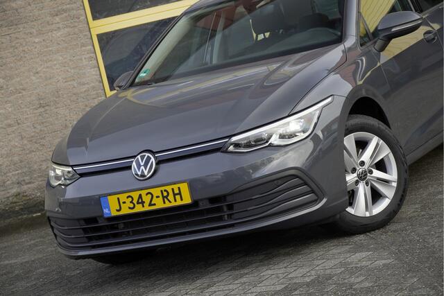 Volkswagen GOLF 1.5 TSI 5drs Life Business BJ2020 Lmv 16" | Led V+A | Pdc | Navi | App-Connect | Dashboard verlichting | Virtual cockpit | Climate control | Cruise control | Elek. voorstoelen (Be+mem) | Sportstoelen | Verwarmde voorstoelen/stuurwiel | Alcantara bekleding