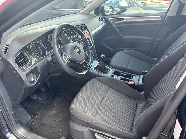 Volkswagen GOLF 1.0 TSI Comfortline NAVI / CLIMA / PDC / CRUISE / CARPLAY / DAB+ / NL-AUTO