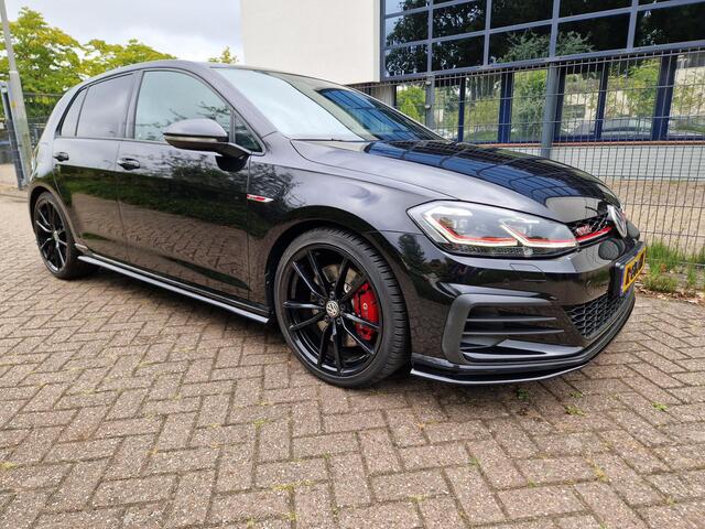 Volkswagen GOLF 2.0 TSI GTI TCR