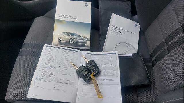 Volkswagen GOLF 1.0 TSI Comfortline AIRCO/CARPLAY BJ 2017