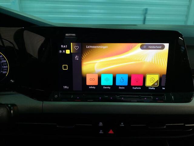 Volkswagen GOLF 1.0 TSi, NL auto! Carplay! Digi Dash! Navi! VERWACHT!