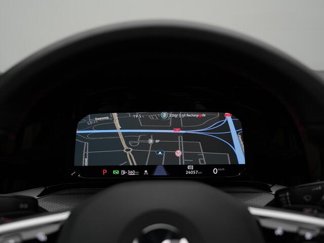 Volkswagen GOLF 2.0 TSI 300 pk DSG GTI Clubsport | Panoramadak | Akrapovic | Leder | Ventilatie-/geheugenstoel | Harman/Kardon | IQ Light