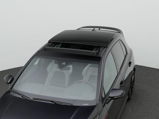 Volkswagen GOLF 2.0 TSI 300 pk DSG GTI Clubsport | Panoramadak | Akrapovic | Leder | Ventilatie-/geheugenstoel | Harman/Kardon | IQ Light