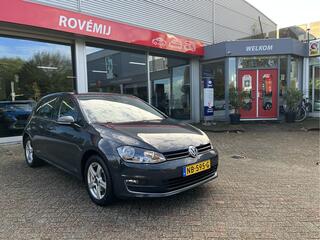 volkswagen-golf-1.4-tsi-connected-s