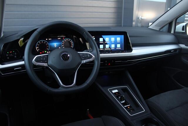 Volkswagen GOLF 1.0 eTSI Life Business | Memory | Camera | IQ Lights