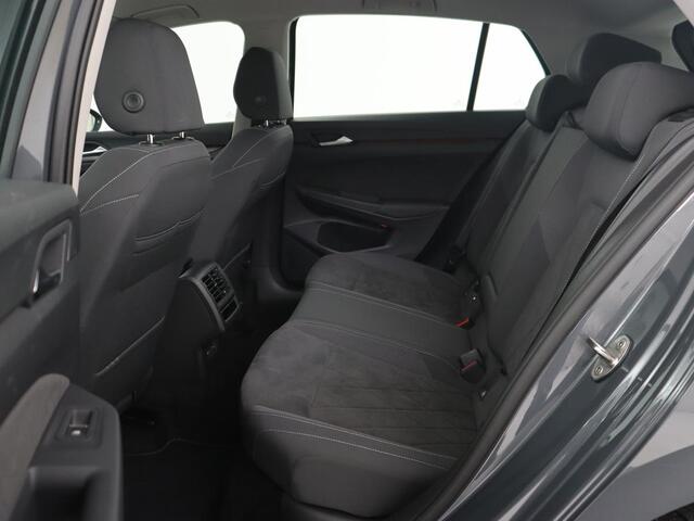 Volkswagen GOLF 1.4 eHybrid Style | Massage | Carplay | Sfeerverlichting | Navigatie | Memory | Adaptive cruise | Parkeerhulp | ergoActive | LED Plus | Climate control | PHEV | Plug In